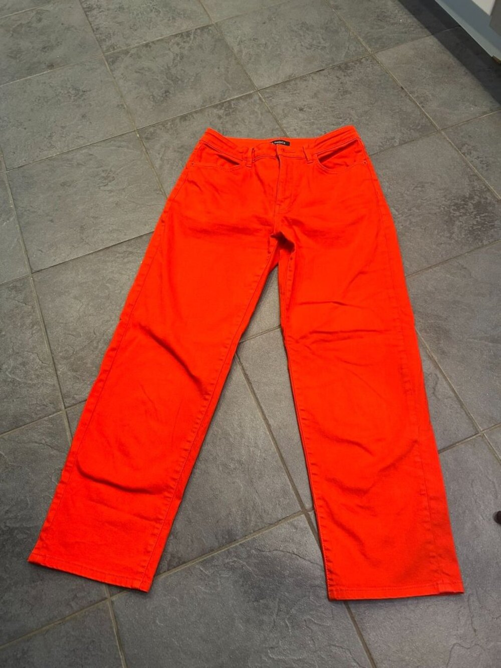 Lindex Bright Red Straight Leg Jeans Women US 6 EU 36 Cotton Denim